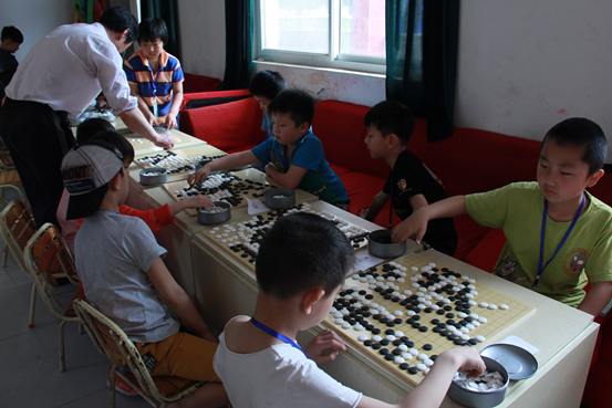 我馆组织举办围棋比赛